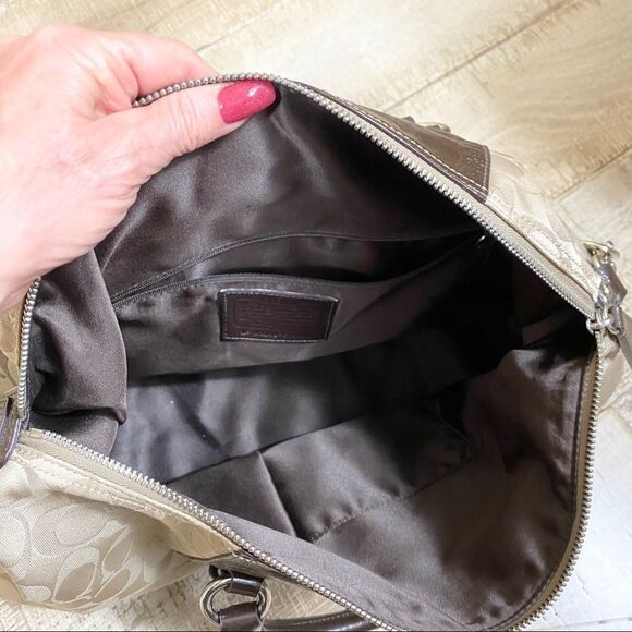 Coach tan canvas & patent leather cross body bag - Picture 7 of 12